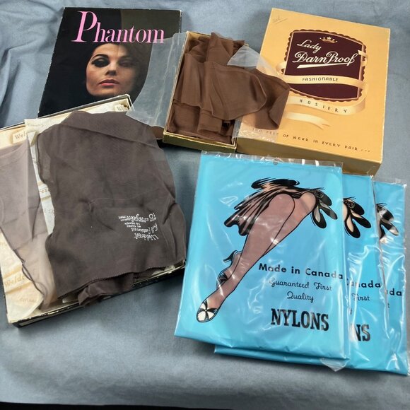 14 pr vtg Nylon Stockings Back Seam (use with Garter Belt) Seamed Hosiery UNWORN - Picture 1 of 10